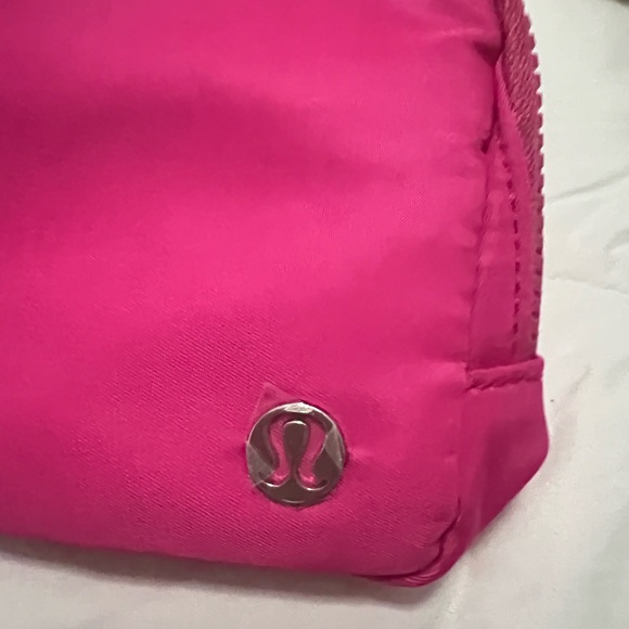 Lululemon belt bag - Picture 5 of 6